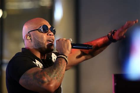 The Magic of Flo Rida's Fashion: How He Defines His Unique Style